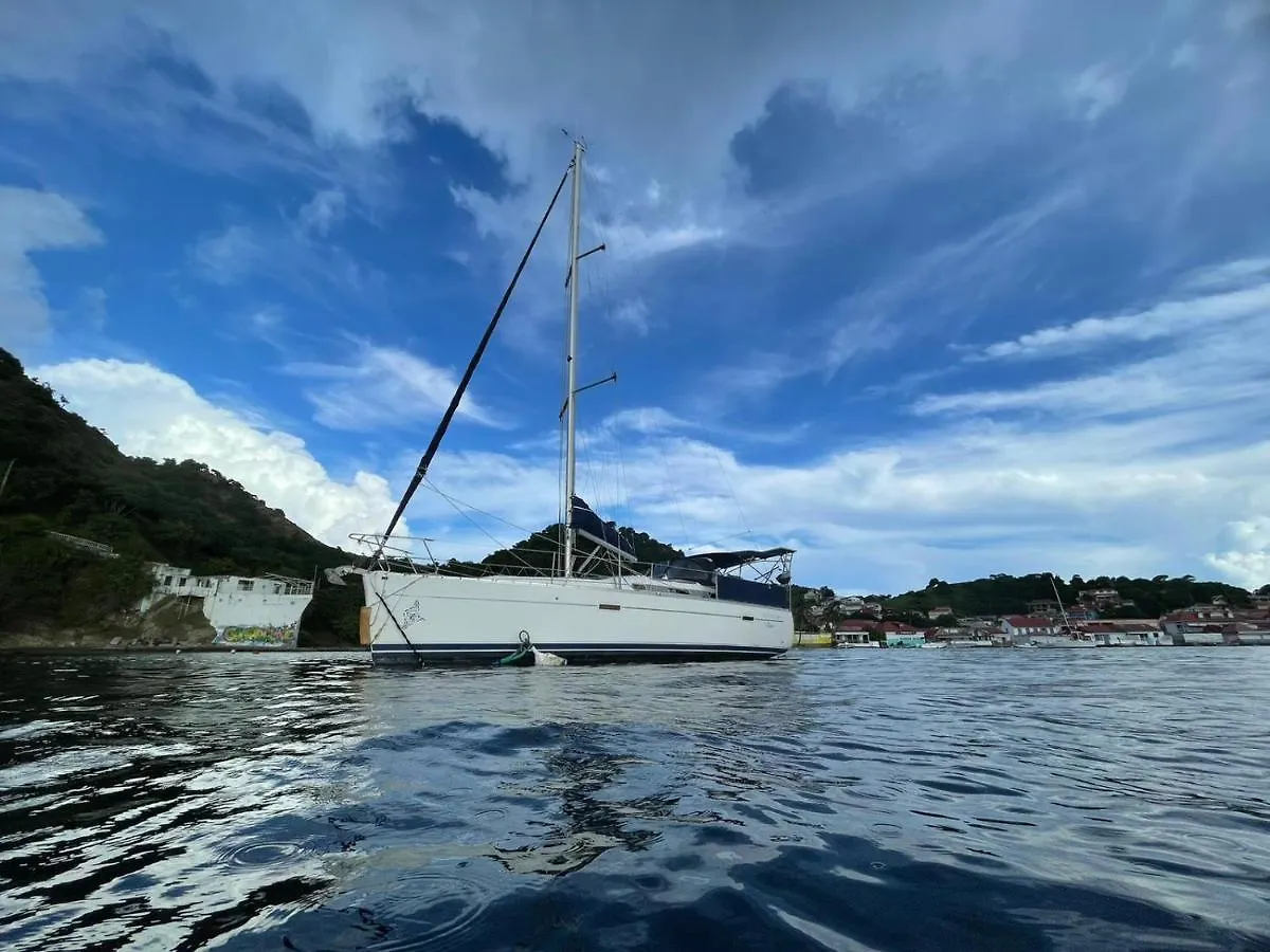 豪特尔 Le Voilier Dans La Baie Des Saintes酒店